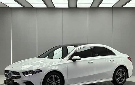 Mercedes-Benz A-Класс, 2022 год, 1 510 000 рублей, 2 фотография
