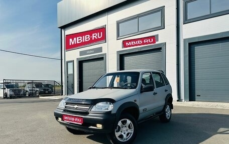 Chevrolet Niva I рестайлинг, 2007 год, 549 999 рублей, 1 фотография