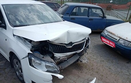 Skoda Rapid I, 2015 год, 390 000 рублей, 5 фотография