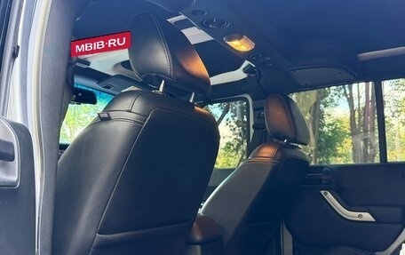 Jeep Wrangler, 2016 год, 3 250 000 рублей, 20 фотография