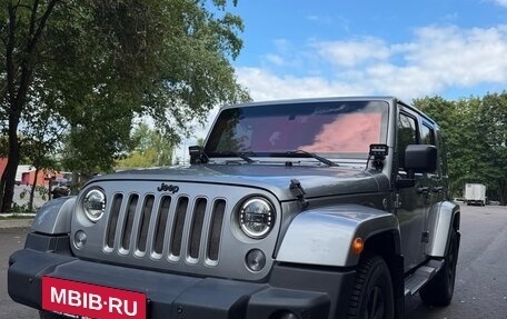 Jeep Wrangler, 2016 год, 3 250 000 рублей, 22 фотография