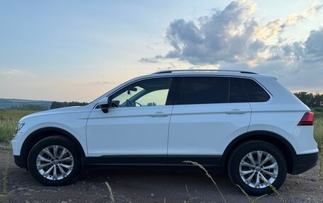 Volkswagen Tiguan II, 2018 год, 2 236 000 рублей, 4 фотография