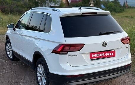Volkswagen Tiguan II, 2018 год, 2 236 000 рублей, 5 фотография