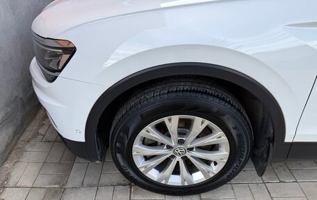 Volkswagen Tiguan II, 2018 год, 2 236 000 рублей, 8 фотография