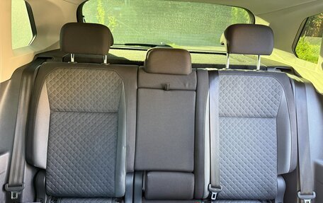 Volkswagen Tiguan II, 2018 год, 2 236 000 рублей, 16 фотография