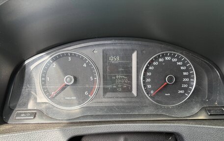 Volkswagen Transporter T5 рестайлинг, 2013 год, 700 000 рублей, 10 фотография