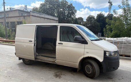Volkswagen Transporter T5 рестайлинг, 2013 год, 700 000 рублей, 6 фотография