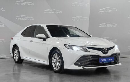 Toyota Camry, 2018 год, 1 530 000 рублей, 7 фотография