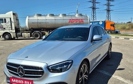 Mercedes-Benz E-Класс, 2022 год, 3 800 000 рублей, 4 фотография