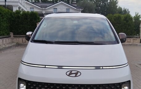 Hyundai Staria, 2023 год, 4 500 000 рублей, 4 фотография