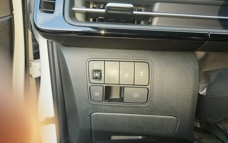 Hyundai Staria, 2023 год, 4 500 000 рублей, 14 фотография