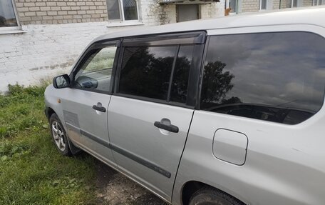 Toyota Succeed I рестайлинг, 2004 год, 310 000 рублей, 3 фотография