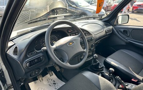 Chevrolet Niva I рестайлинг, 2007 год, 549 999 рублей, 11 фотография