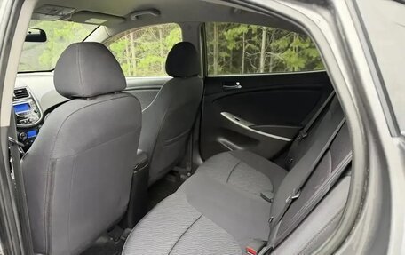 Hyundai Solaris II рестайлинг, 2011 год, 665 000 рублей, 9 фотография