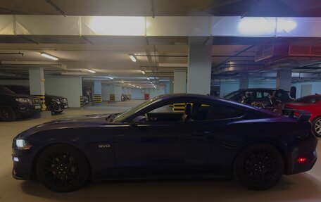 Ford Mustang VI рестайлинг, 2017 год, 2 299 999 рублей, 2 фотография