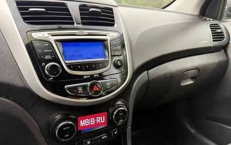 Hyundai Solaris II рестайлинг, 2011 год, 665 000 рублей, 8 фотография