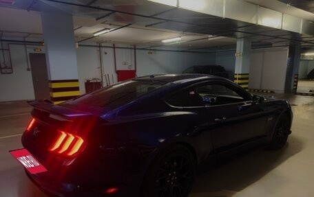 Ford Mustang VI рестайлинг, 2017 год, 2 299 999 рублей, 4 фотография