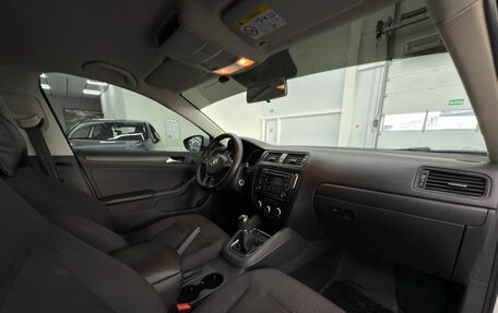 Volkswagen Jetta VI, 2015 год, 1 240 000 рублей, 20 фотография