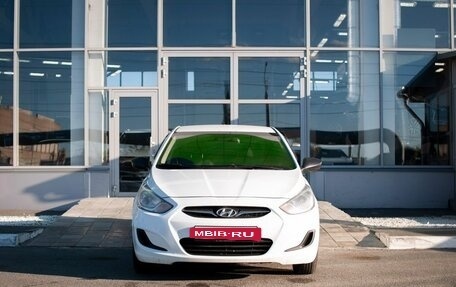 Hyundai Solaris II рестайлинг, 2013 год, 670 000 рублей, 3 фотография
