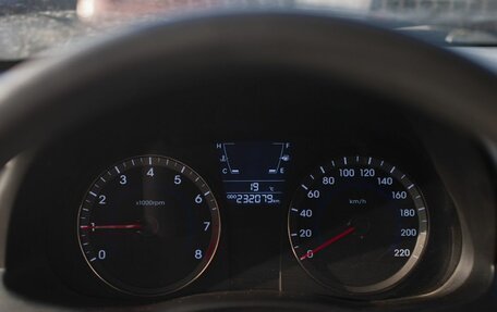Hyundai Solaris II рестайлинг, 2013 год, 670 000 рублей, 14 фотография