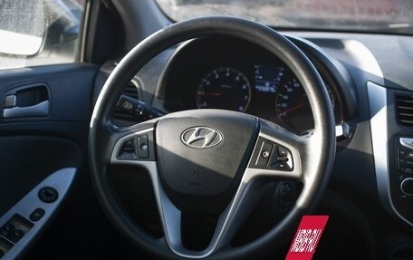 Hyundai Solaris II рестайлинг, 2013 год, 670 000 рублей, 13 фотография
