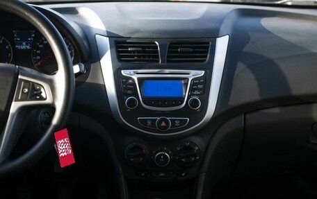 Hyundai Solaris II рестайлинг, 2013 год, 670 000 рублей, 15 фотография