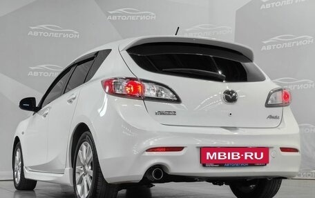 Mazda Axela, 2011 год, 990 000 рублей, 24 фотография