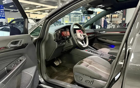 Volkswagen Golf VIII, 2023 год, 1 550 000 рублей, 8 фотография