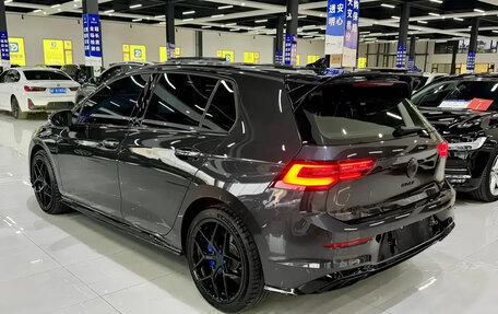 Volkswagen Golf VIII, 2023 год, 1 550 000 рублей, 4 фотография