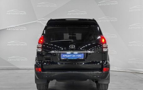 Toyota Land Cruiser Prado 120 рестайлинг, 2007 год, 2 700 000 рублей, 2 фотография