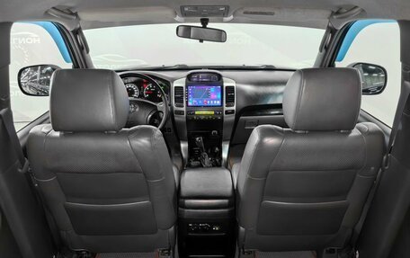 Toyota Land Cruiser Prado 120 рестайлинг, 2007 год, 2 700 000 рублей, 23 фотография