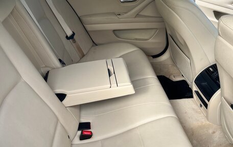 BMW 5 серия, 2014 год, 2 390 000 рублей, 11 фотография