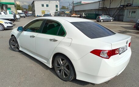 Honda Accord VIII рестайлинг, 2012 год, 900 000 рублей, 3 фотография