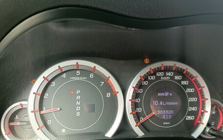 Honda Accord VIII рестайлинг, 2012 год, 900 000 рублей, 10 фотография