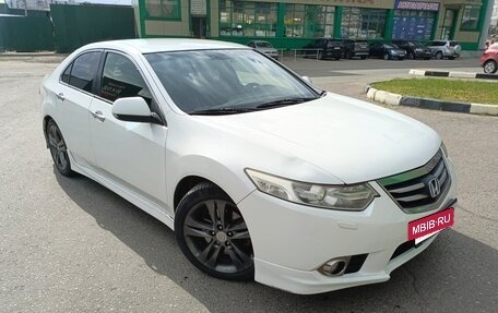 Honda Accord VIII рестайлинг, 2012 год, 900 000 рублей, 5 фотография