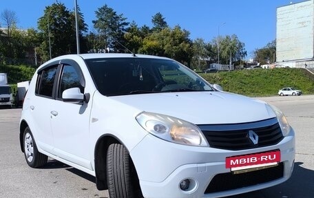 Renault Sandero I, 2012 год, 690 000 рублей, 2 фотография