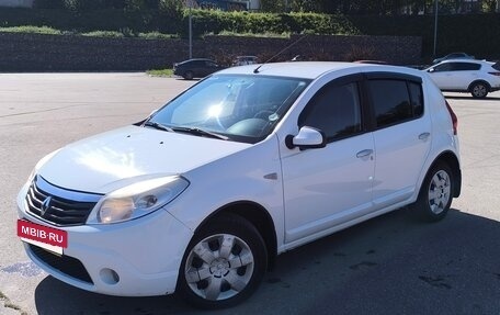 Renault Sandero I, 2012 год, 690 000 рублей, 3 фотография