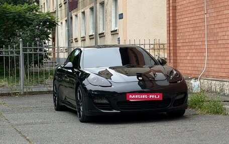 Porsche Panamera II рестайлинг, 2012 год, 2 700 000 рублей, 3 фотография