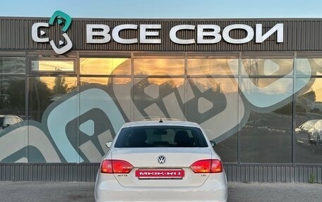 Volkswagen Jetta VI, 2011 год, 997 000 рублей, 6 фотография