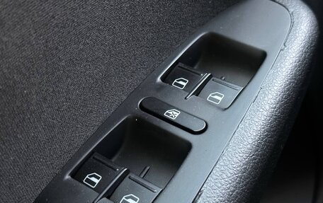 Volkswagen Jetta VI, 2011 год, 997 000 рублей, 20 фотография