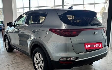 KIA Sportage IV рестайлинг, 2020 год, 2 149 000 рублей, 4 фотография