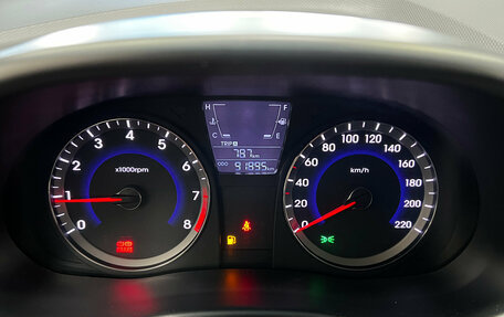 Hyundai Solaris II рестайлинг, 2013 год, 820 000 рублей, 16 фотография