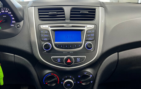 Hyundai Solaris II рестайлинг, 2013 год, 820 000 рублей, 15 фотография