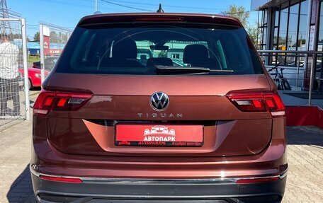 Volkswagen Tiguan II, 2021 год, 2 599 000 рублей, 5 фотография