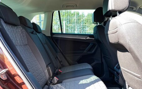 Volkswagen Tiguan II, 2021 год, 2 599 000 рублей, 14 фотография