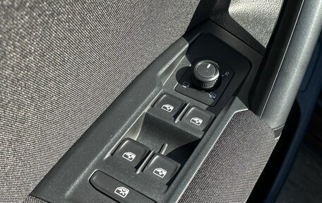 Volkswagen Tiguan II, 2021 год, 2 599 000 рублей, 26 фотография