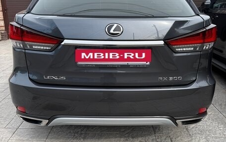 Lexus RX IV рестайлинг, 2021 год, 5 450 000 рублей, 4 фотография