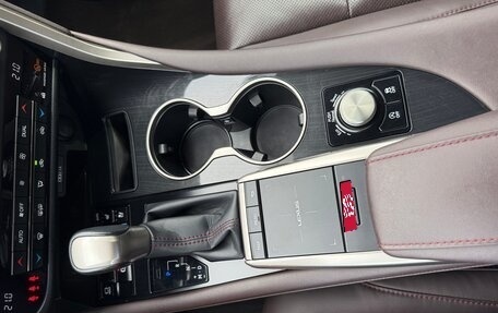 Lexus RX IV рестайлинг, 2021 год, 5 450 000 рублей, 14 фотография