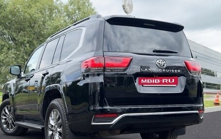 Toyota Land Cruiser, 2023 год, 13 500 000 рублей, 4 фотография