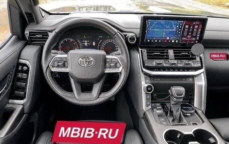 Toyota Land Cruiser, 2023 год, 13 500 000 рублей, 7 фотография
